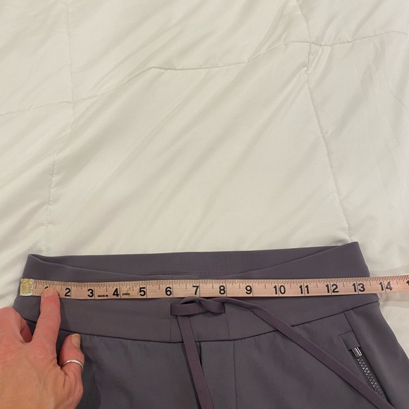Athleta Headlands, Hybrid Jogger size 2 petite. - Picture 5 of 6